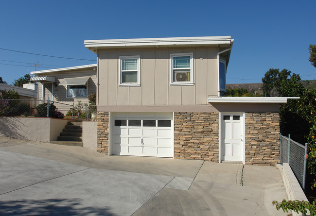 3268 Orange Dr in Camarillo, CA - Foto de edificio - Building Photo