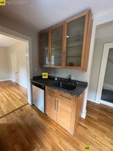 76 Chestnut St, Unit 1 in Newton, MA - Building Photo - Building Photo