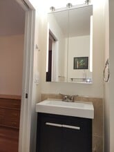 53 Howard Av in Nanaimo, BC - Building Photo - Building Photo