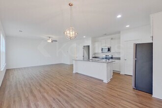 111 English Oak Ln in Warner Robins, GA - Building Photo - Building Photo