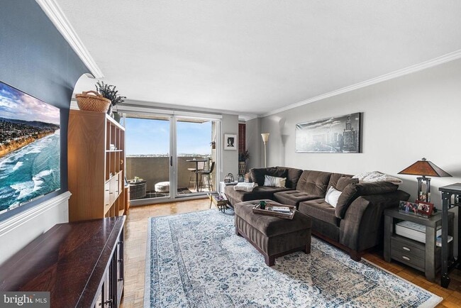 226 W Rittenhouse Square in Philadelphia, PA - Building Photo - Building Photo