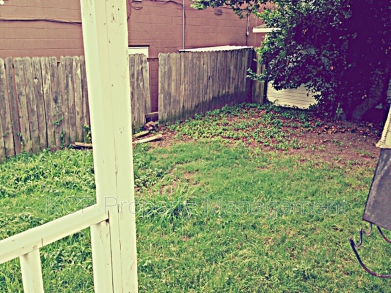 1718 N A St in Fort Smith, AR - Building Photo