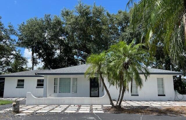 9148 Oakwood Dr in Lake Wales, FL - Building Photo