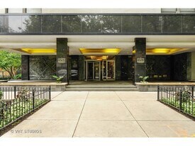 1445 N State Pkwy in Chicago, IL - Building Photo