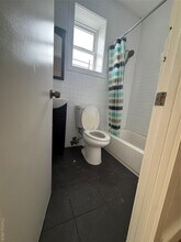 96-02 Northern Blvd in Queens, NY - Building Photo - Building Photo