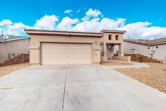 210 Calle Damiano in Bernalillo, NM - Foto de edificio - Building Photo