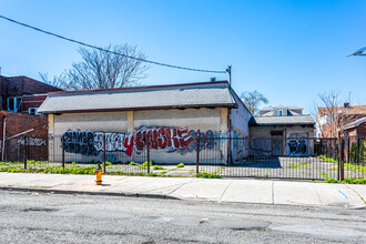 484 Roseville Ave in Newark, NJ - Building Photo - Building Photo