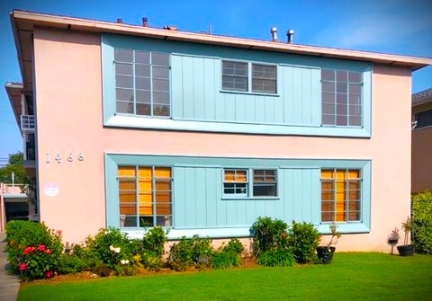 1466 S Sherbourne Dr