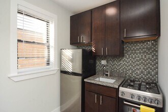4549 N Damen Ave in Chicago, IL - Building Photo - Building Photo