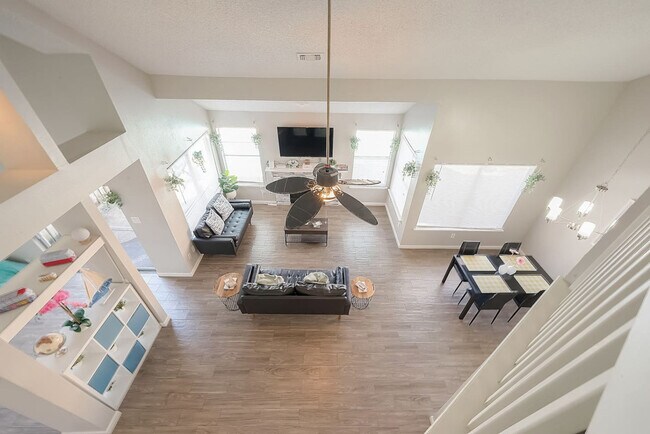 16026 Hidden Acres Dr in Houston, TX - Building Photo - Building Photo