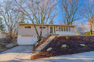 4609 Waukesha St in Madison, WI - Building Photo - Building Photo