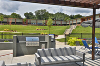 Schoolhouse Lofts in Spartanburg, SC - Foto de edificio - Building Photo