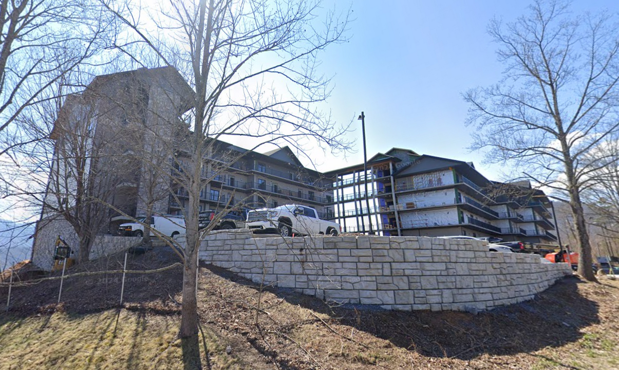 Highlands of the Smokies in Gatlinburg, TN - Building Photo