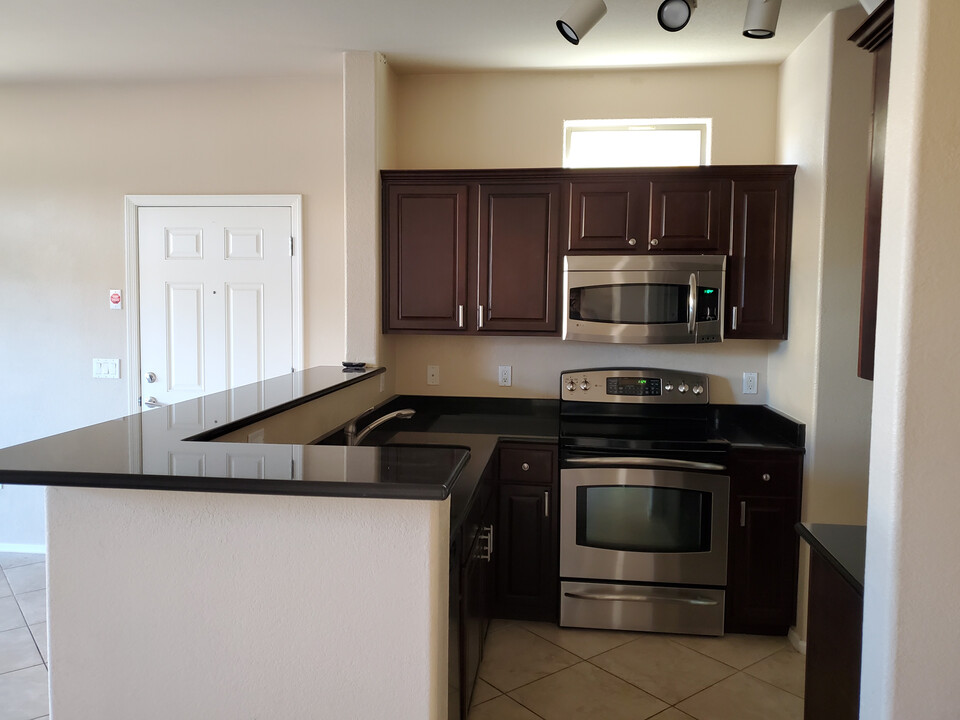17150 N 23rd St, Unit 151 in Phoenix, AZ - Building Photo