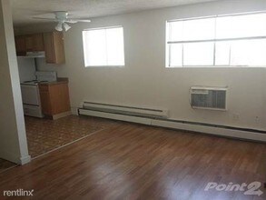 10444 E 14th Ave in Aurora, CO - Building Photo - Building Photo