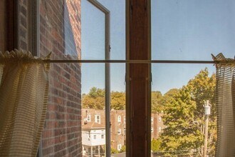 91 Wallingford Rd, Unit 2 in Boston, MA - Foto de edificio - Building Photo