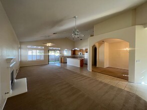 11247 Pleasant Hills Dr in Apple Valley, CA - Building Photo - Building Photo