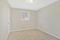 2871 Knollview Dr photo'