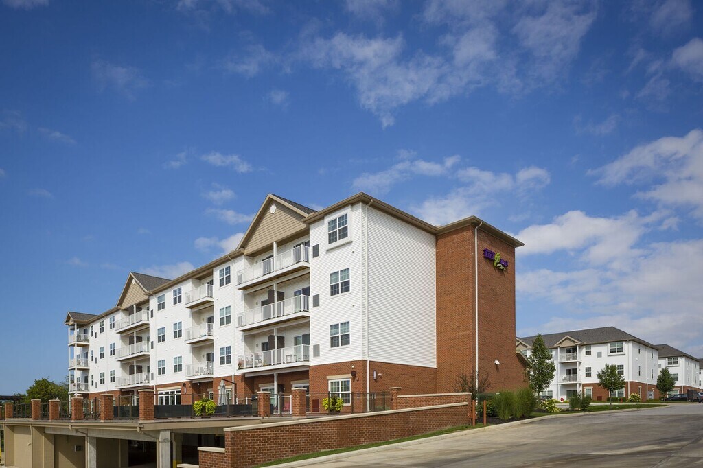 Chagrin Riverwalk Phase III Apartments Willoughby, OH Apartments For Rent