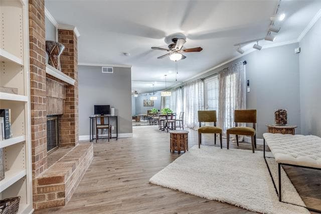 16301 Ledgemont Ln in Addison, TX - Building Photo - Building Photo