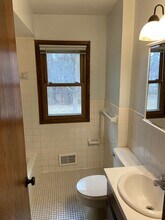 1671-1673 Leone Ave E in St. Paul, MN - Building Photo - Building Photo