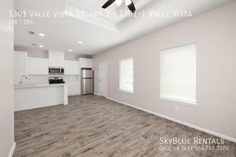 1301 Valle Vista St in Alamo, TX - Building Photo - Building Photo