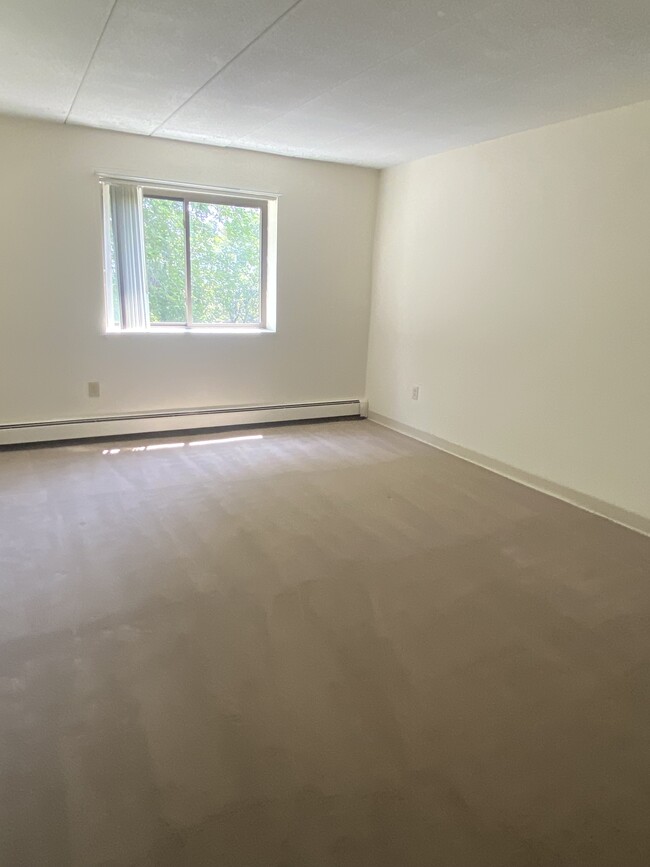 980 Main St, Unit 121 in Woburn, MA - Building Photo - Building Photo