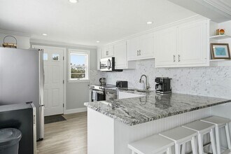 274 Central Ave in Scituate, MA - Building Photo - Building Photo