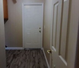 15275 Flagstaff St in Victorville, CA - Building Photo - Building Photo