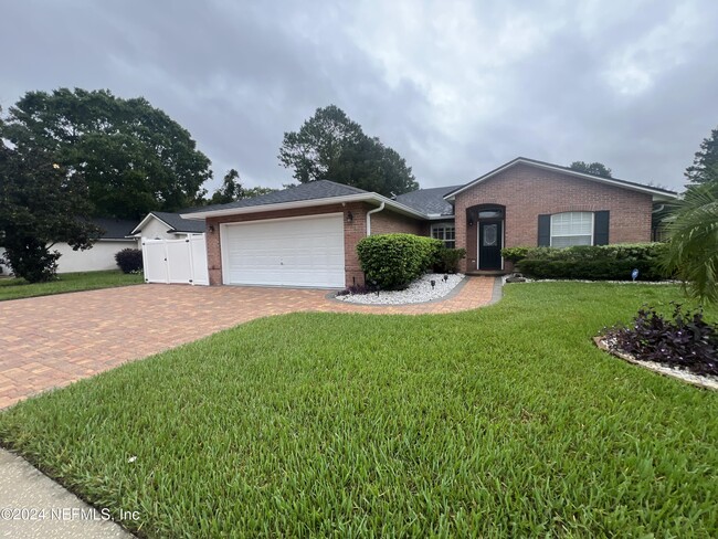 387 Turtle Dove Dr in Orange Park, FL - Building Photo - Building Photo