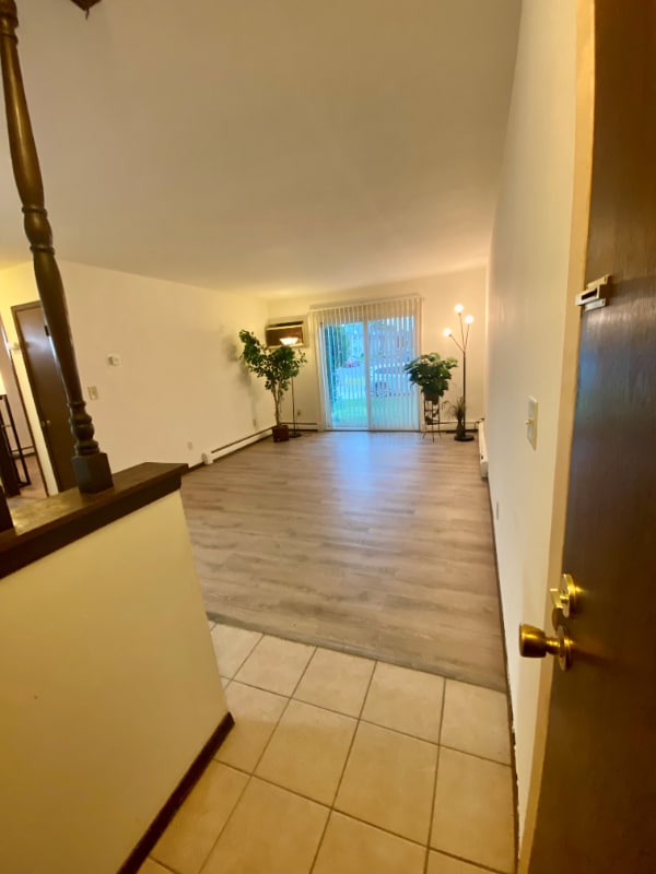 6450 W Norwich Ave in Greenfield, WI - Building Photo - Building Photo