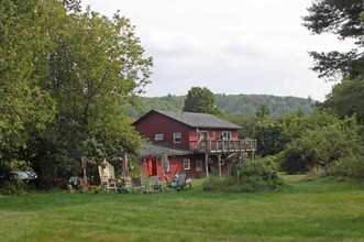 11-31 Stagecoach Rd in Stowe, VT - Foto de edificio - Building Photo