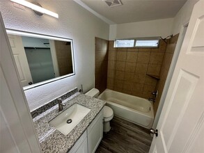 6946 Paris St-Unit -A in Houston, TX - Building Photo - Building Photo