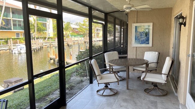 1517 Chesapeake Ave, Unit 1517 Chesapeake Avenue in Naples, FL - Building Photo - Building Photo