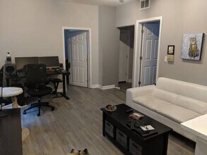 520 N May St in Chicago, IL - Building Photo - Building Photo