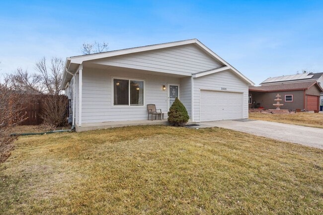 3809 Hamilton Ave in Wellington, CO - Building Photo - Building Photo