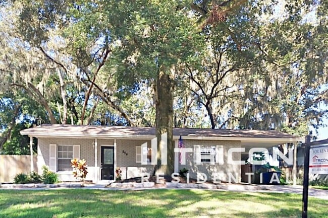 property at 804 Heidi Rd