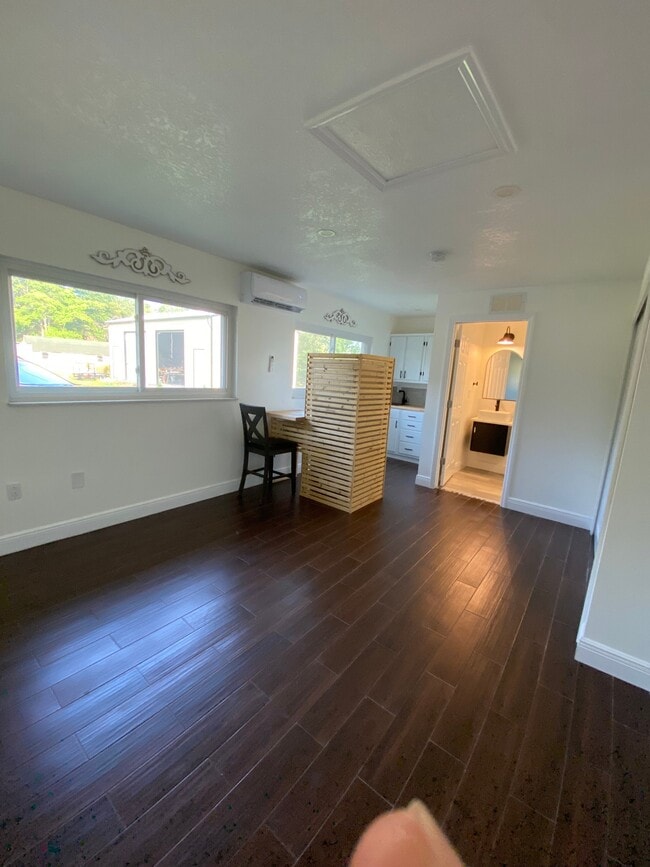 property at 1551 Palm Tree Dr