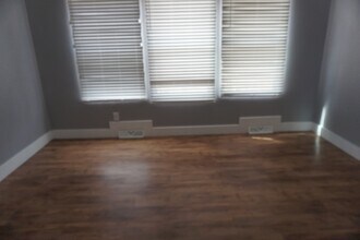 814 Lorraine Dr in Wilmington, NC - Building Photo - Building Photo
