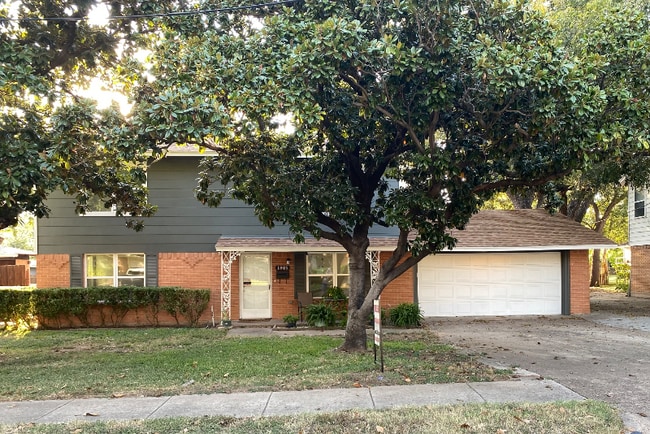 property at 1805 S Franklin St