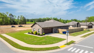 37 Aberdeen Dr in Cabot, AR - Building Photo - Building Photo