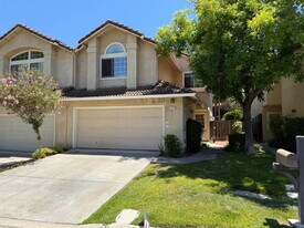 4237 Garibaldi Pl in Pleasanton, CA - Building Photo