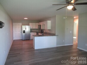 174 Glen-Gar Dr in Lincolnton, NC - Building Photo - Building Photo