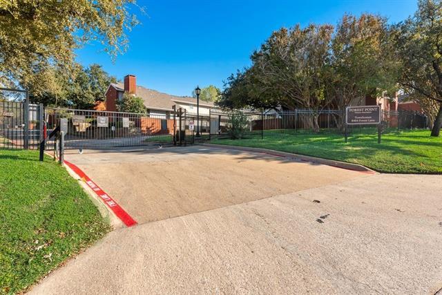 8404 Forest Ln in Dallas, TX - Building Photo - Building Photo