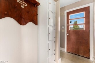 1001 Applegrove St NW in North Canton, OH - Building Photo - Building Photo