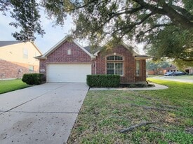 13935 Charterhouse Way in Sugar Land, TX - Building Photo