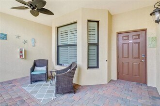 9514 Avellino Wy in Naples, FL - Foto de edificio - Building Photo