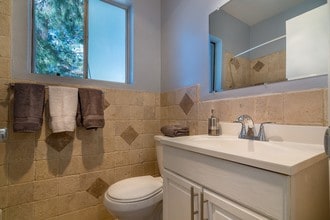 Citra Apartments in Burbank, CA - Building Photo - Building Photo