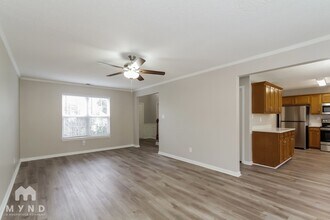 219 Chattaroy Dr in Charlotte, NC - Building Photo - Building Photo