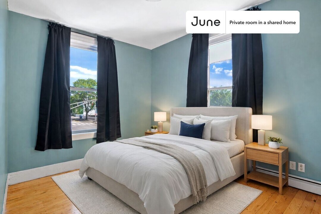Room in Shared 4 bed/2 bath home, Unit A in Boston, MA - Foto de edificio